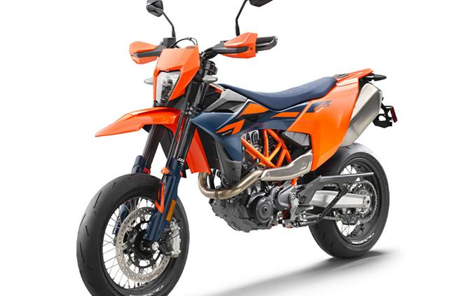 2026 KTM 690 SMC R