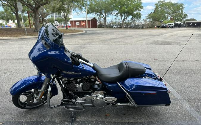 2017 Harley-Davidson® Street Glide® Special Superior Blue