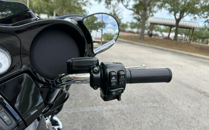 2017 Harley-Davidson® Street Glide® Special Superior Blue