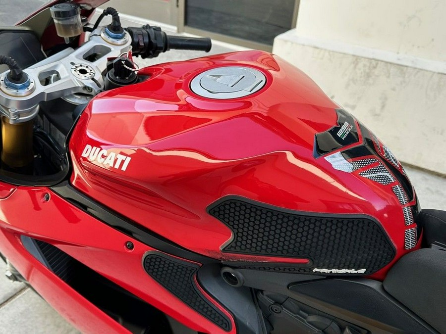 2015 Ducati 1299 Panigale S Red