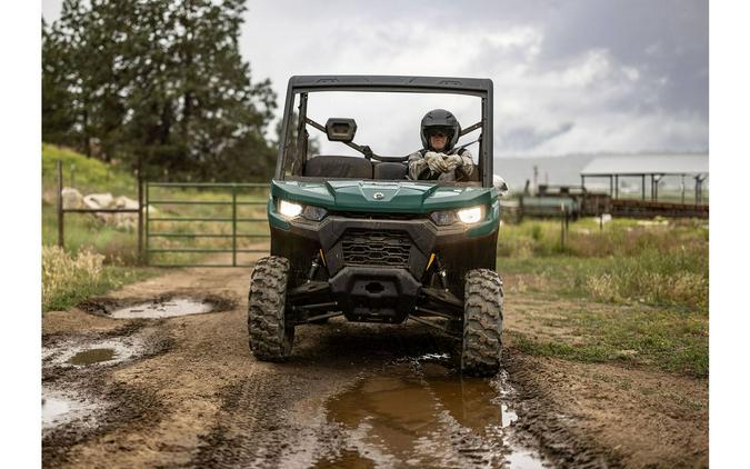 2025 Can-Am Defender DPS HD7