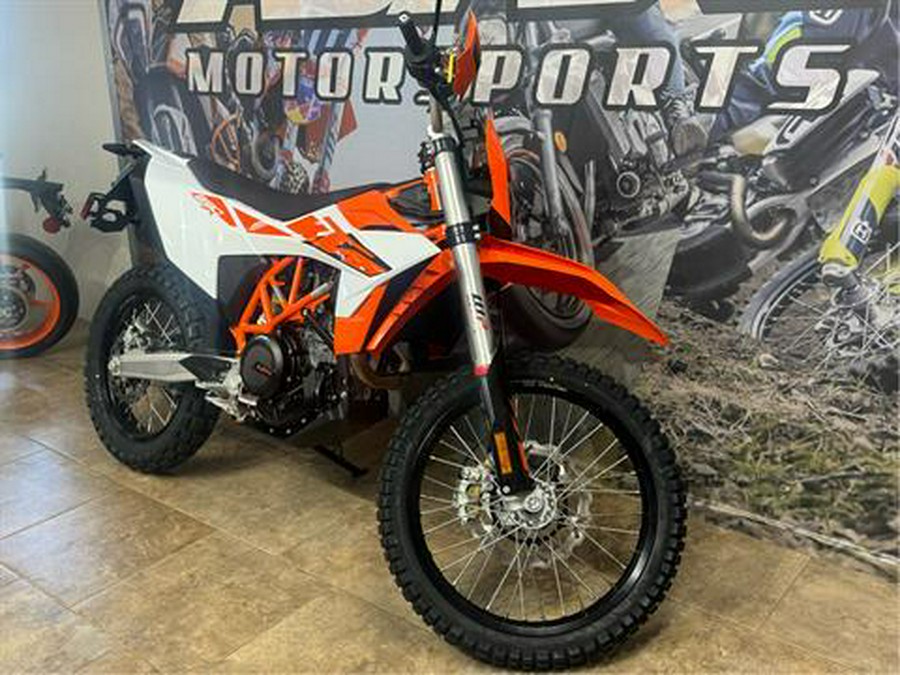 2026 KTM 690 Enduro R