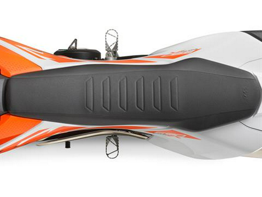 2026 KTM 690 Enduro R