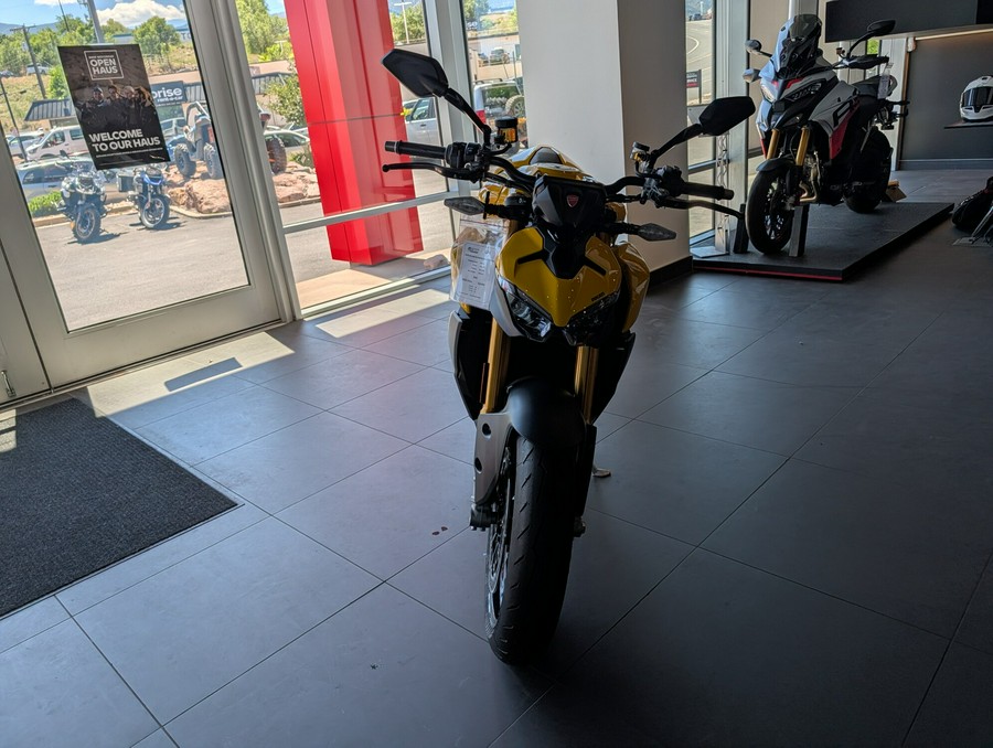 2026 Ducati Streetfighter V2S