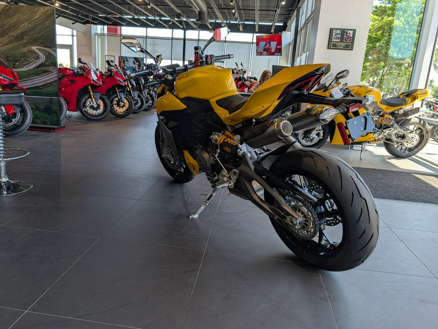 2026 Ducati Streetfighter V2S