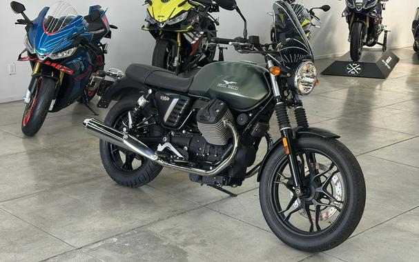 2015 Moto Guzzi V7 Stone