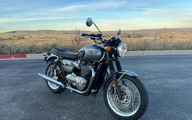 2022 Triumph Bonneville T120 Gold Line