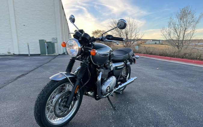 2022 Triumph Bonneville T120 Gold Line