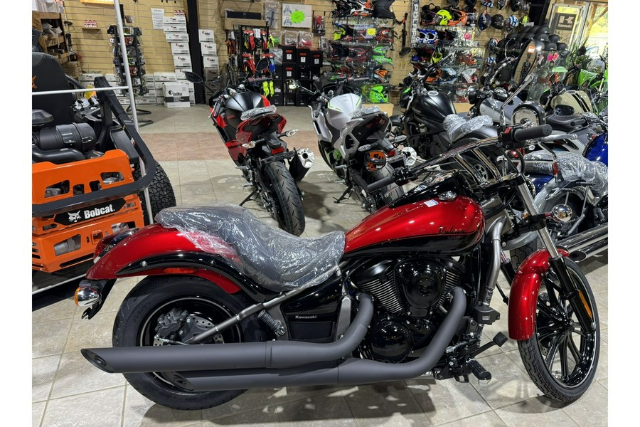 2025 Vulcan® 900 Custom - Candy Fire Red / Ebony - Kawasaki
