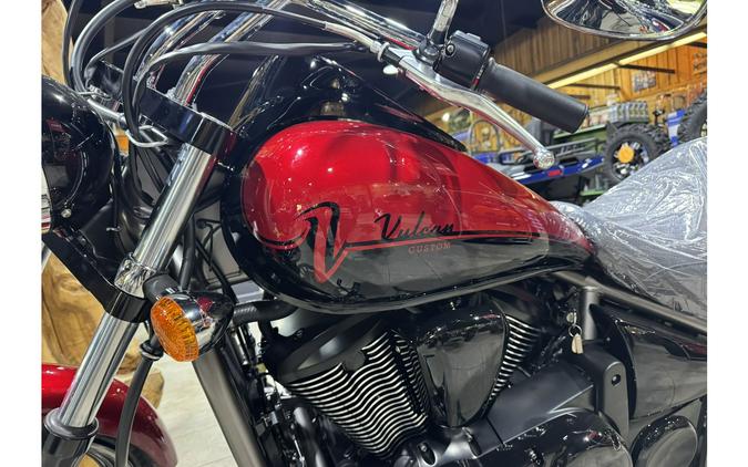 2025 Kawasaki Vulcan® 900 Custom - Candy Fire Red / Ebony