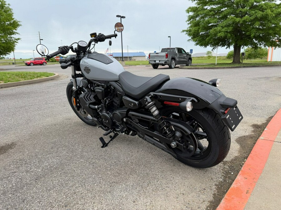 2026 Harley-Davidson® Nightster® Dark Billiard Gray Black Trim