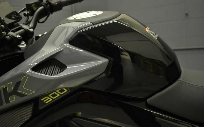 2026 CFMOTO 300NK