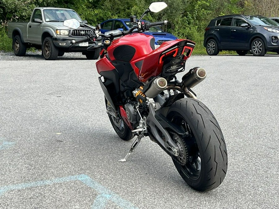 2025 Ducati Streetfighter V2 S
