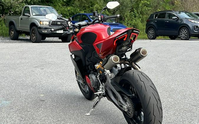 2025 Ducati Streetfighter V2 S