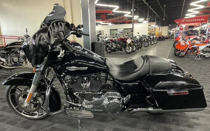 2021 Harley-Davidson® FLHX - Street Glide®