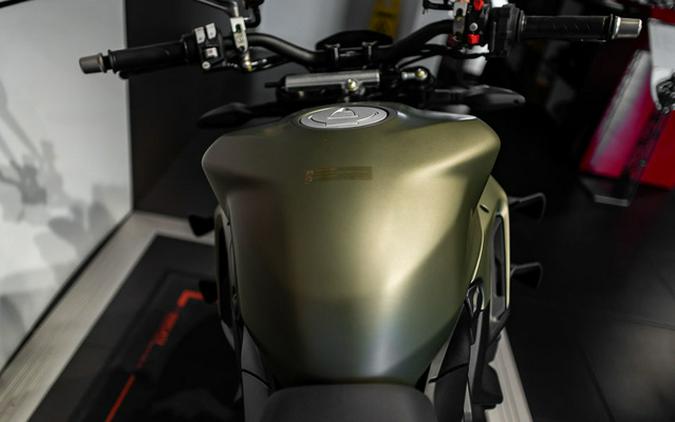 2024 Ducati Streetfighter V2 Storm Green