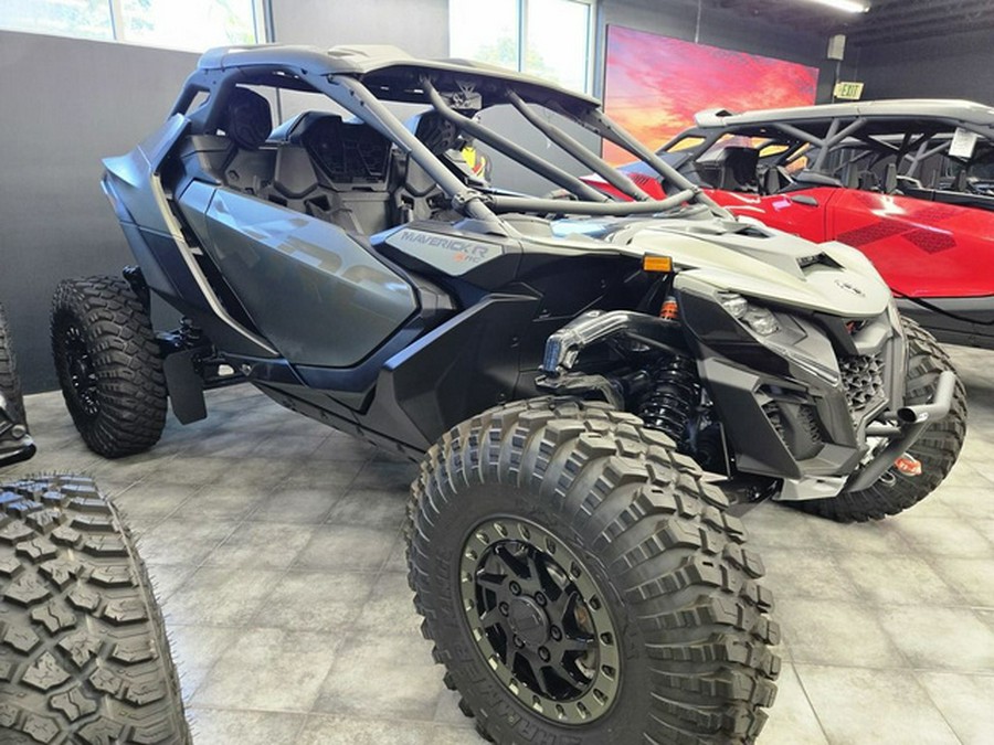 2026 Can-Am Maverick R X Rc With Smart-Shox