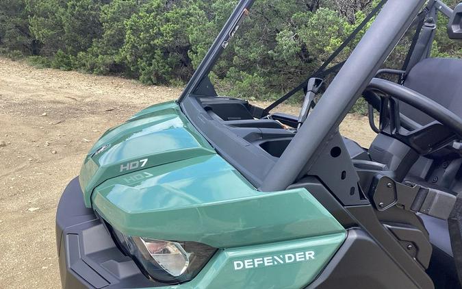 2025 Can-Am™ Defender DPS HD7