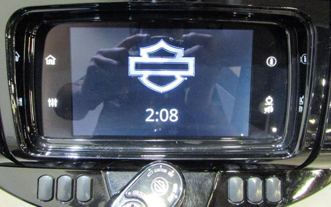 2021 Harley-Davidson® FLHXS - Street Glide® Special