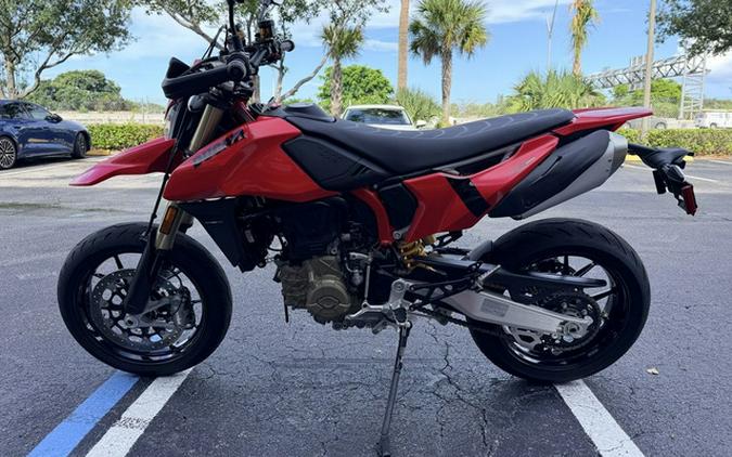 2024 Ducati Hypermotard 698 Mono Red