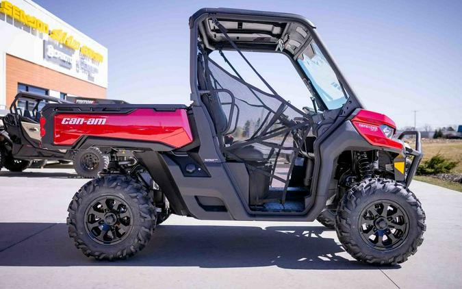 2024 Can-Am® Defender XT HD10