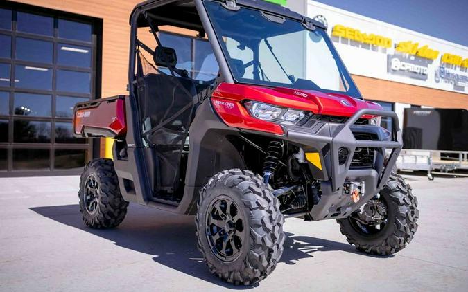 2024 Can-Am® Defender XT HD10