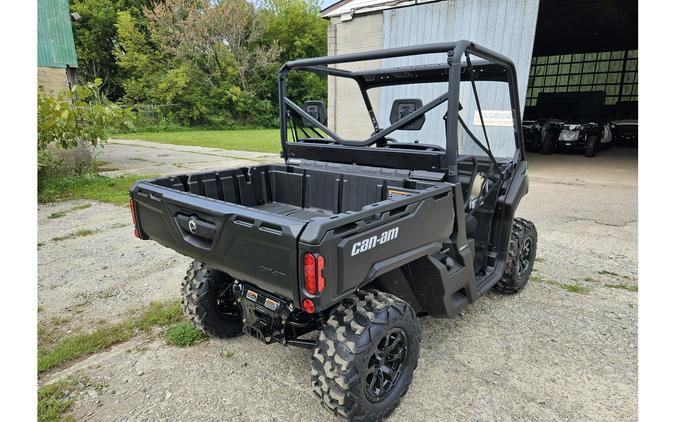 2025 Can-Am DEFENDER DPS HD7