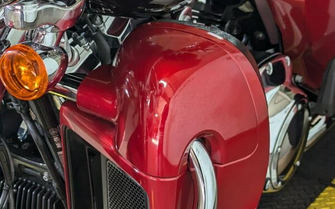 2018 Harley-Davidson Tri Glide Ultra Wicked Red/Twisted Cherry