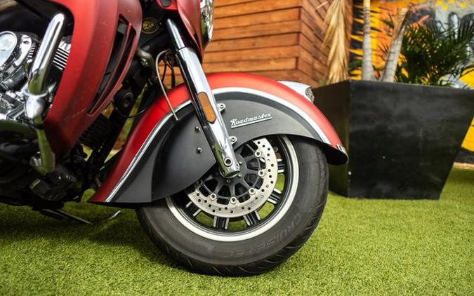 2019 Indian ROADMASTER ICON, RUBY SMOKE/THDR BLK,