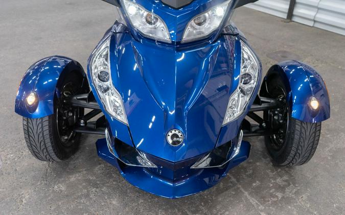 2011 Can-Am Spyder® RT Audio & Convenience SE5