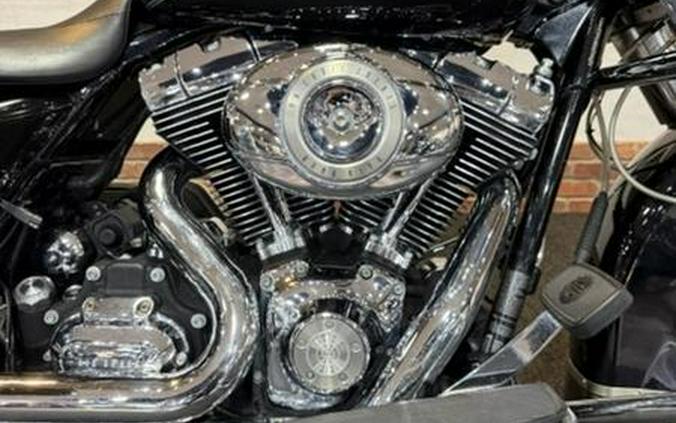 2011 Harley-Davidson® FLHR - Road King®