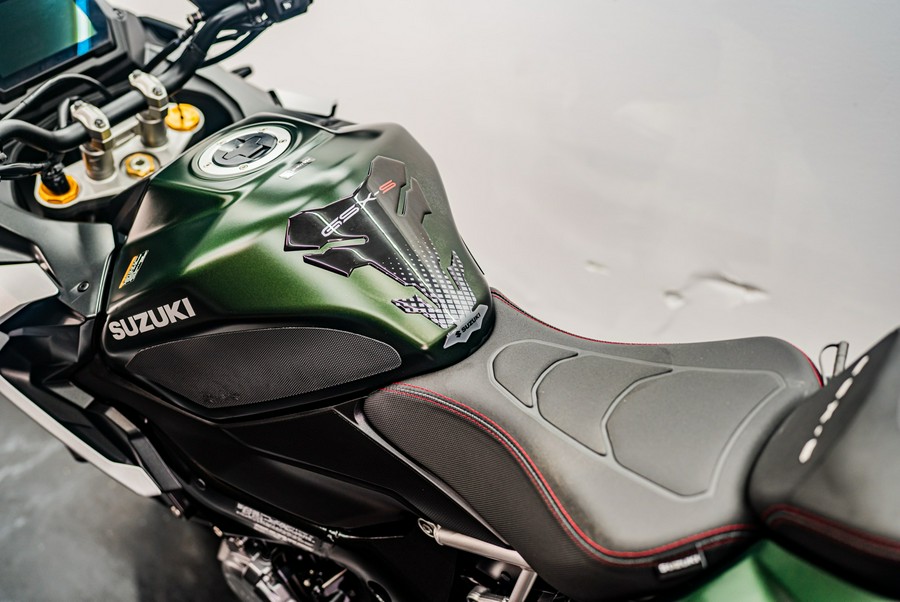2024 Suzuki GSX-S1000GX+