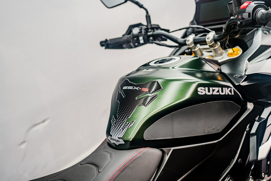 2024 Suzuki GSX-S1000GX+
