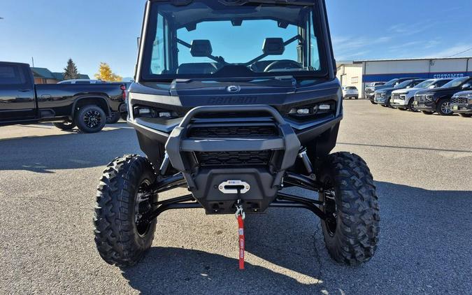 2026 Can-Am® Defender XT CAB HD11 With 10.25 in.display
