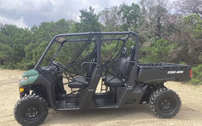 2025 Can-Am™ Defender MAX HD7