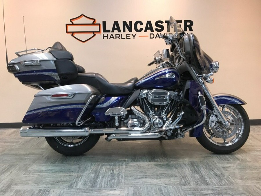 2016 Harley-Davidson CVO Limited Palladium Silver/Phantom Blue FLHTKSE