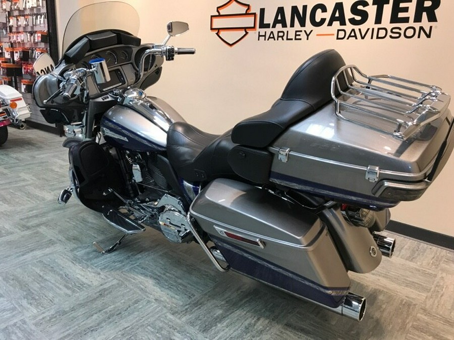 2016 Harley-Davidson CVO Limited Palladium Silver/Phantom Blue FLHTKSE