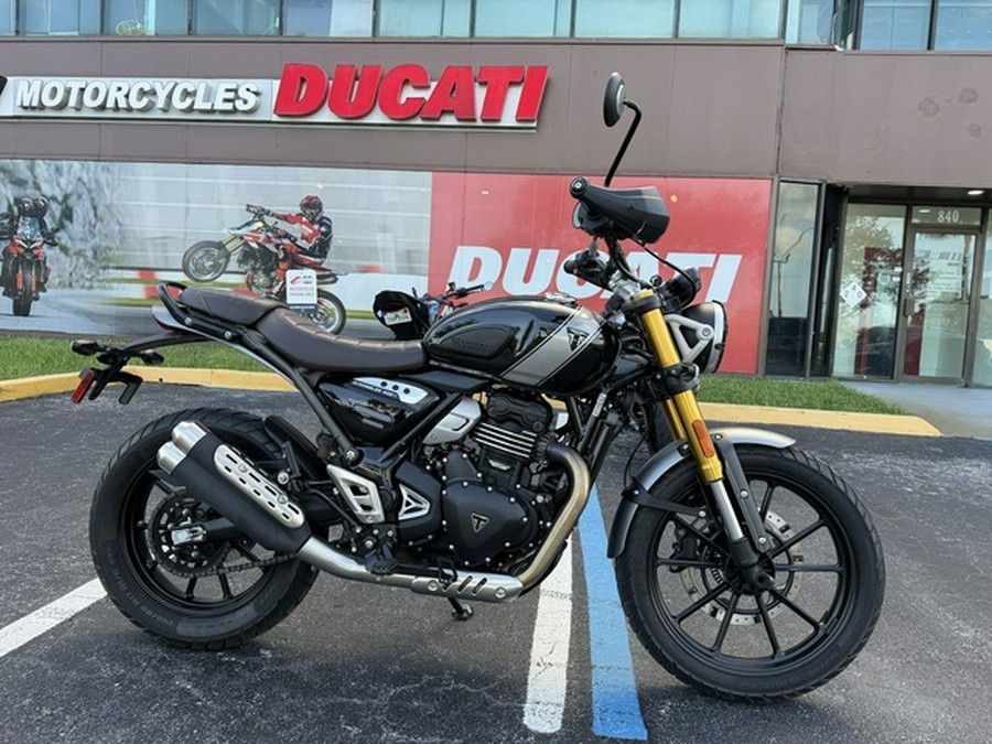 2024 Triumph Scrambler 400 X Phantom Black Silver Ice