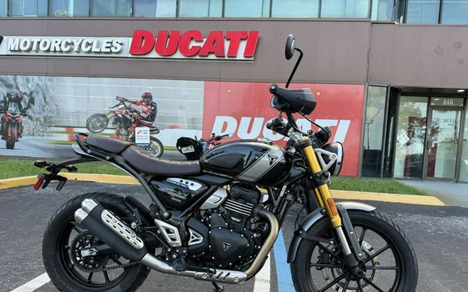 2024 Triumph Scrambler 400 X Phantom Black Silver Ice