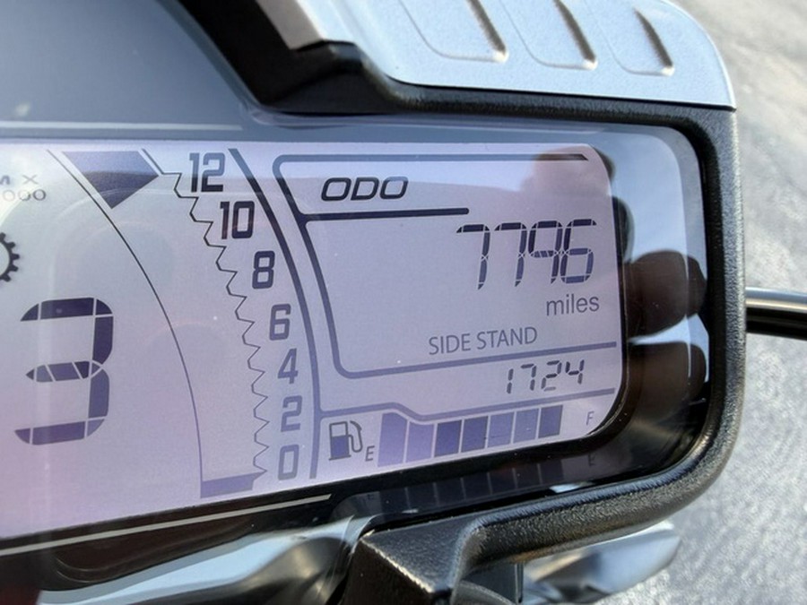 2024 Triumph Scrambler 400 X Phantom Black Silver Ice