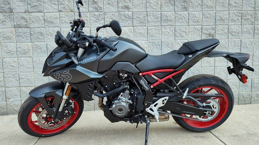 2025 Suzuki GSX-8S