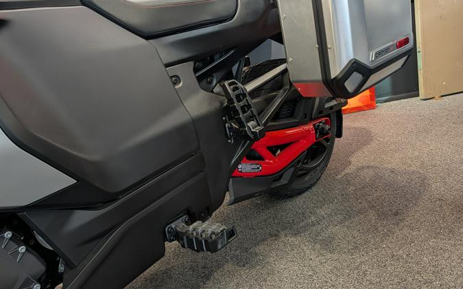 2025 Can-Am Canyon XT SE