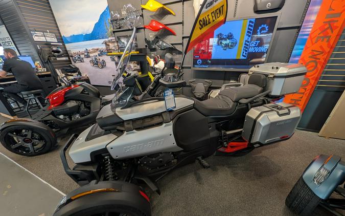 2025 Can-Am Canyon XT SE