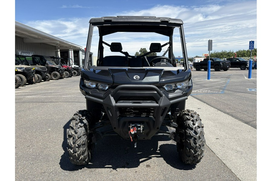 2025 Can-Am Defender XT HD10