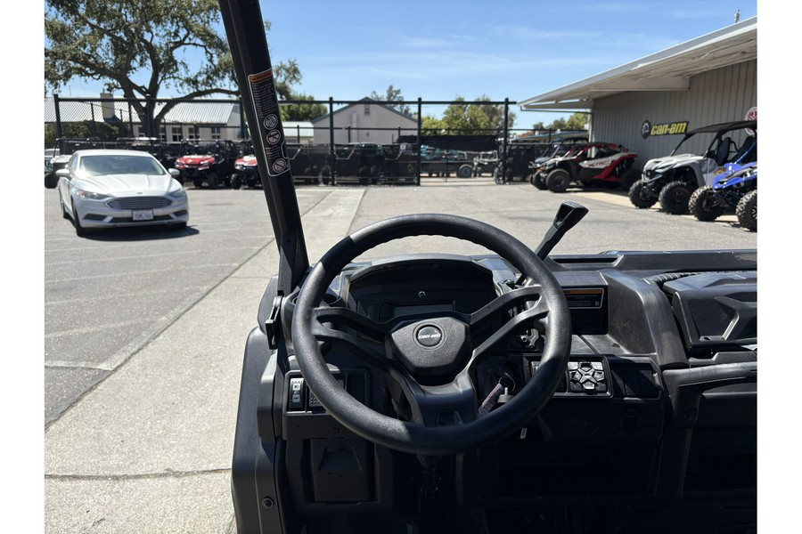 2025 Can-Am Defender XT HD10