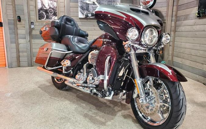 2015 Harley-Davidson® FLHTKSE - CVO™ Limited