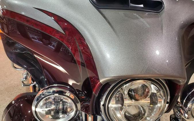 2015 Harley-Davidson® FLHTKSE - CVO™ Limited