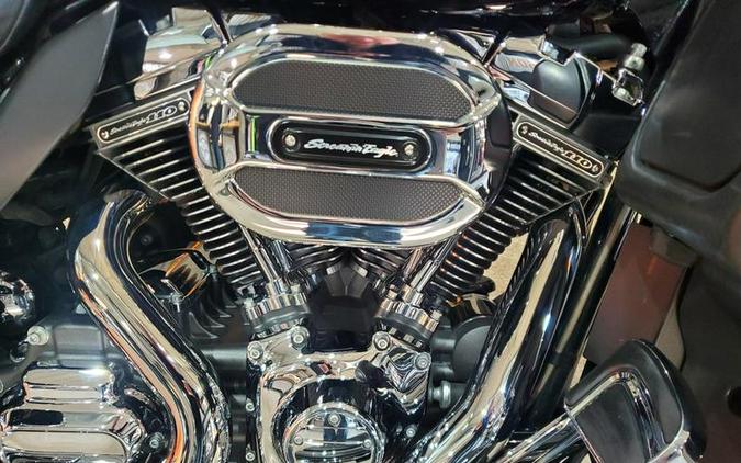 2015 Harley-Davidson® FLHTKSE - CVO™ Limited