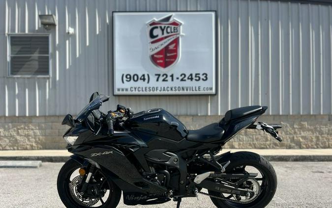 2025 Kawasaki NINJA ZX-4R ABS