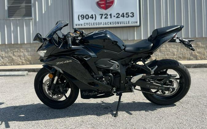 2025 Kawasaki NINJA ZX-4R ABS